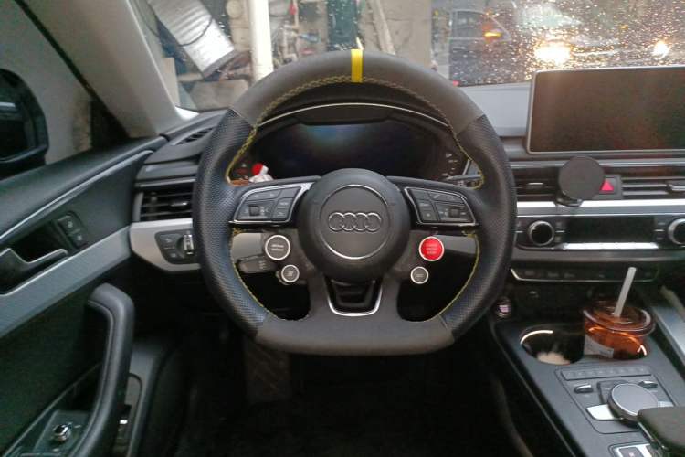 Used Audi A5 2019 Sportback 45 TFSI Fashion Model Steering Wheel