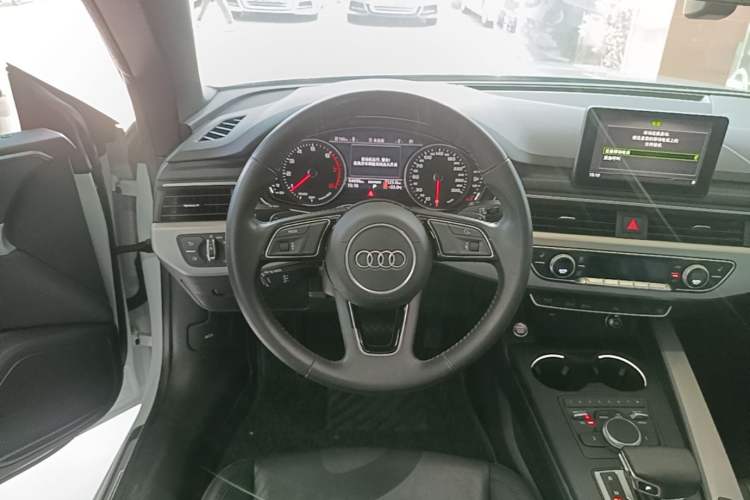 Used Audi A5 2019 Cabriolet 40 TFSI Fashion Edition China V Steering Wheel