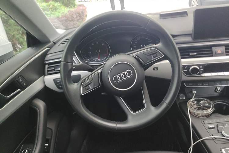 Used Audi A5 2019 Sportback 40 TFSI Fashion Model Steering Wheel
