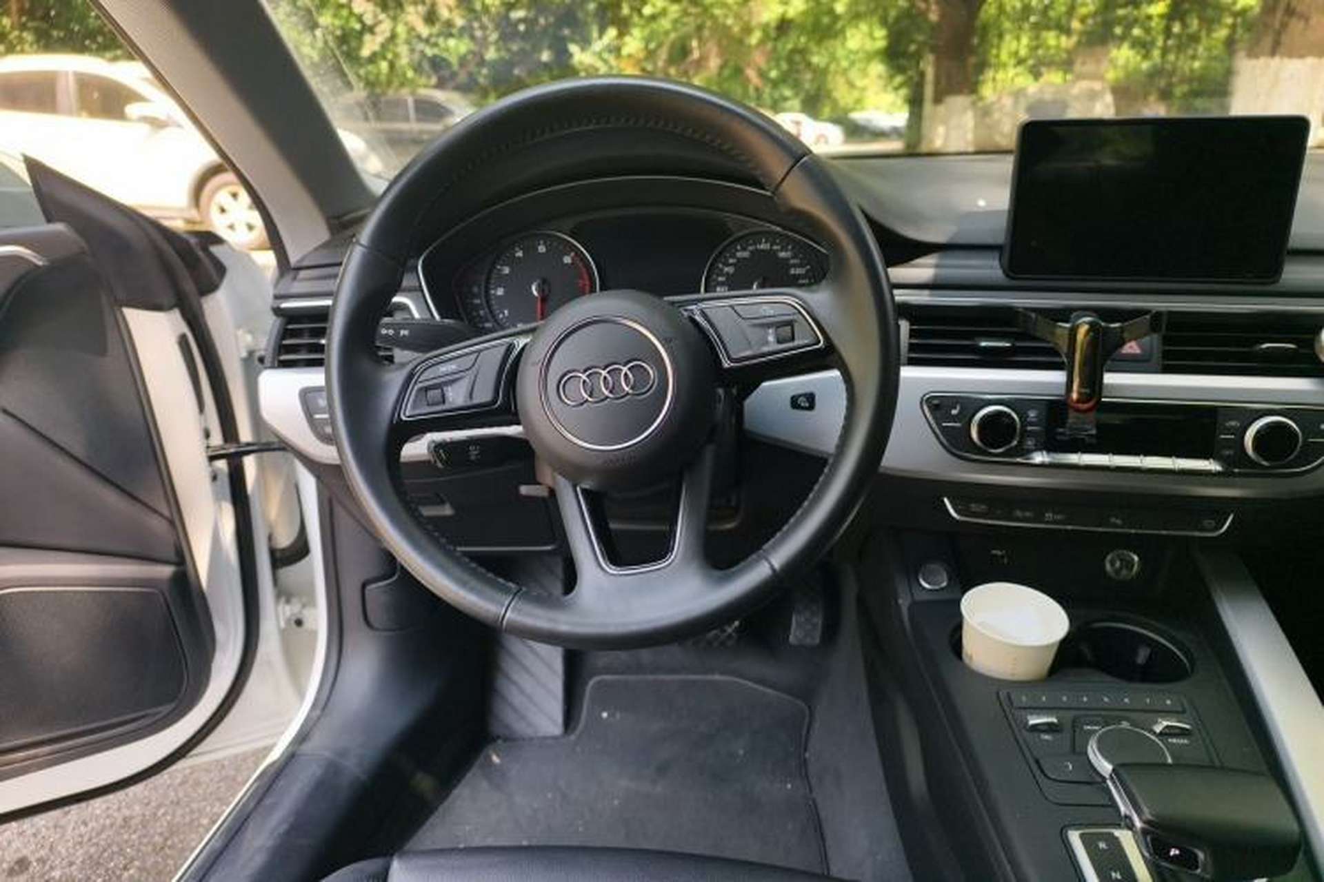 Used Audi A5 2019 Coupe 40 TFSI Fashion Edition China V Emission Standard Steering Wheel