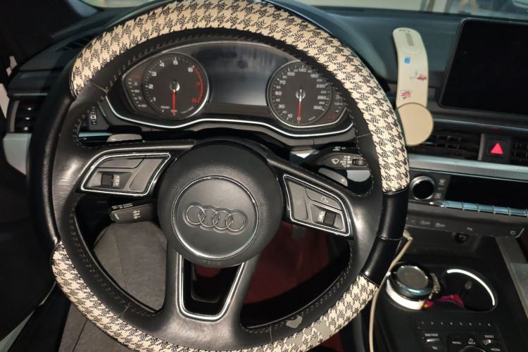 Used Audi A5 2019 Cabriolet 40 TFSI Fashion Edition China V Steering Wheel