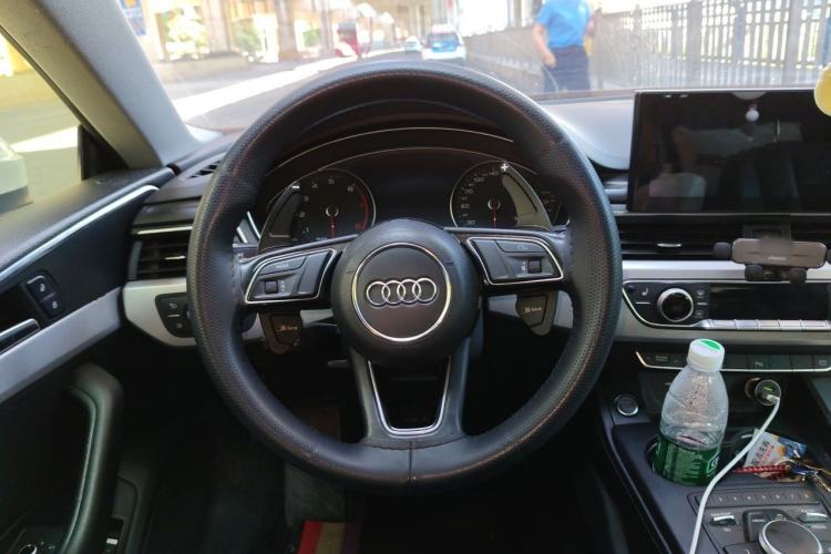 Used Audi A5 2019 Sportback 40 TFSI Fashion Model Steering Wheel