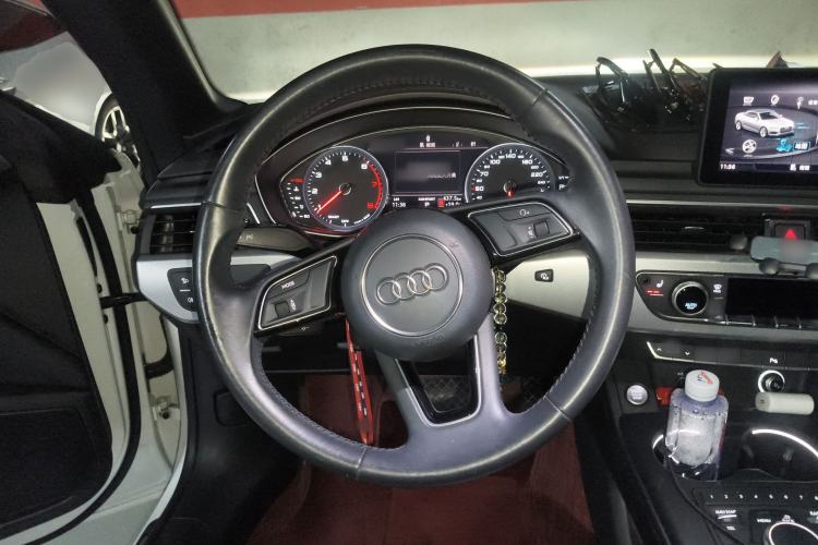Used Audi A5 2019 Cabriolet 40 TFSI Fashion Edition China V Steering Wheel
