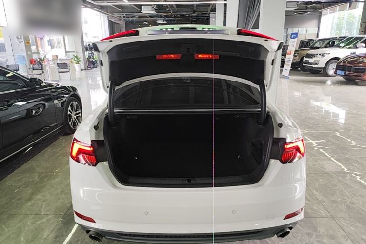 Used Audi A5 2019 Coupe 40 TFSI Fashion Edition China V Emission Standard Trunk