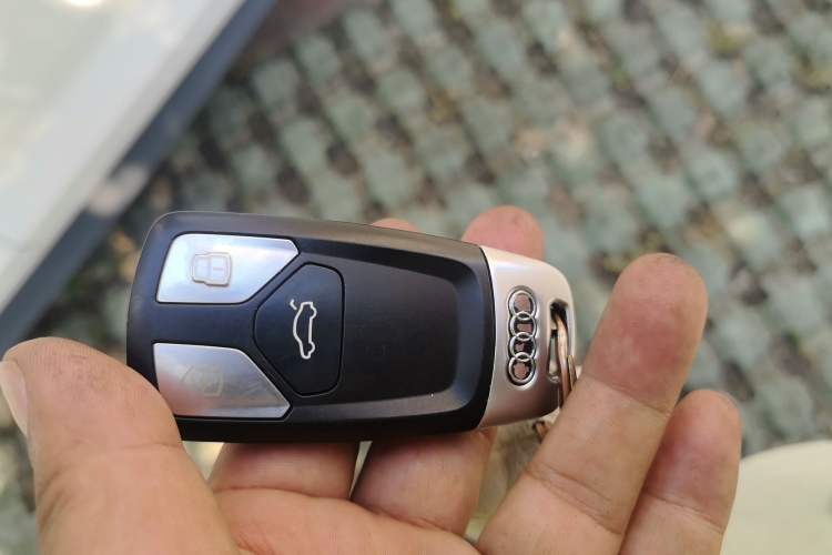 Used Audi A5 2019 Sportback 45 TFSI Fashion Model Vehicle Key