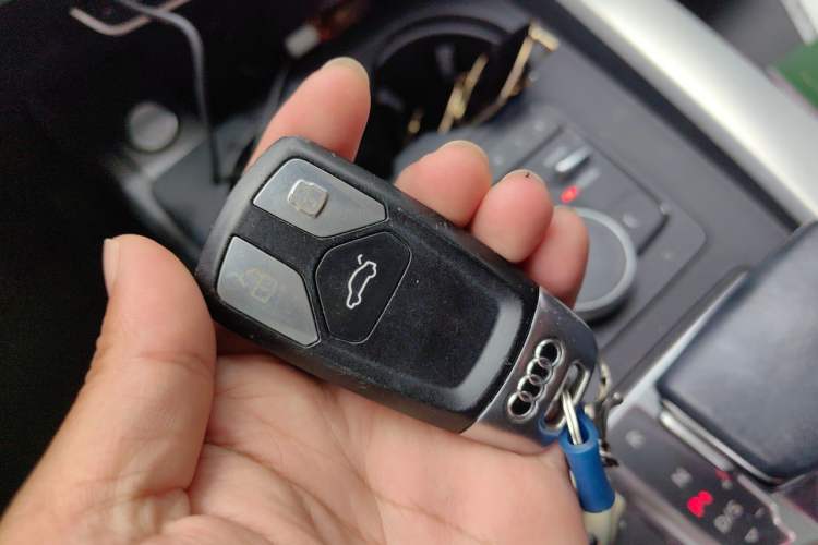 Used Audi A5 2019 Sportback 40 TFSI Fashion Model Vehicle Key