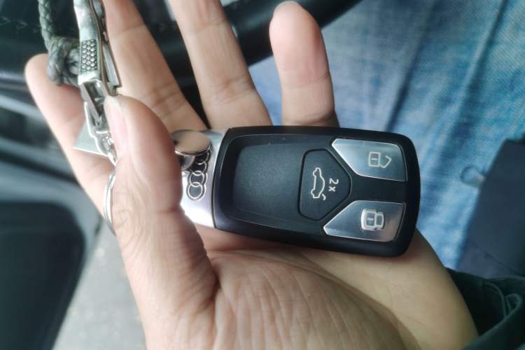 Used Audi A5 2019 Sportback 40 TFSI Fashion Model Vehicle Key