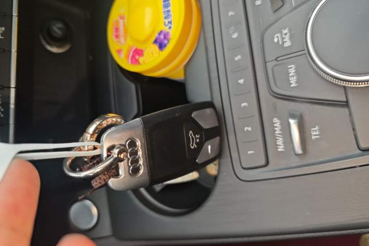 Used Audi A5 2019 Sportback 40 TFSI Fashion Model Vehicle Key