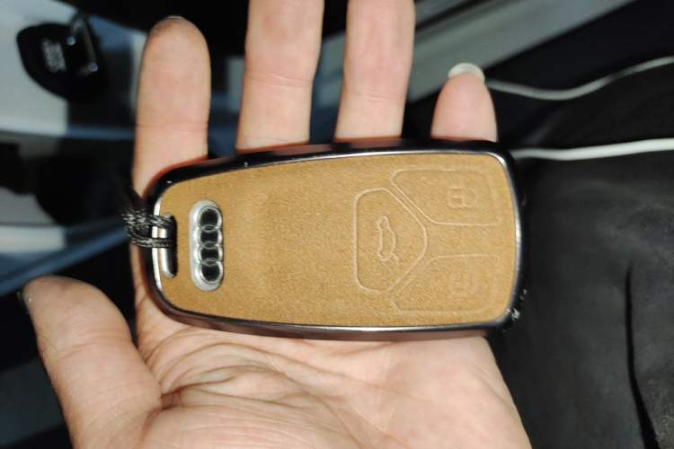 Used Audi A5 2019 Sportback 40 TFSI Fashion Model Vehicle Key