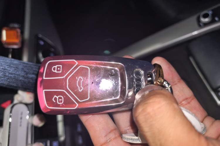 Used Audi A5 2019 Sportback 40 TFSI Fashion Model Vehicle Key