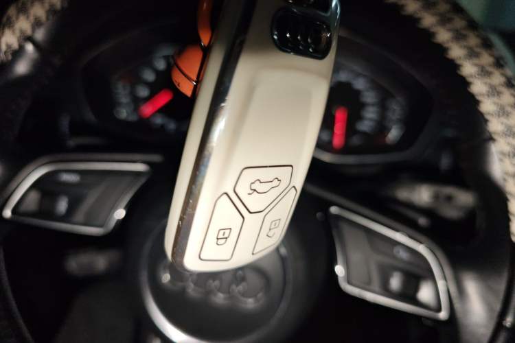 Used Audi A5 2019 Cabriolet 40 TFSI Fashion Edition China V Vehicle Key