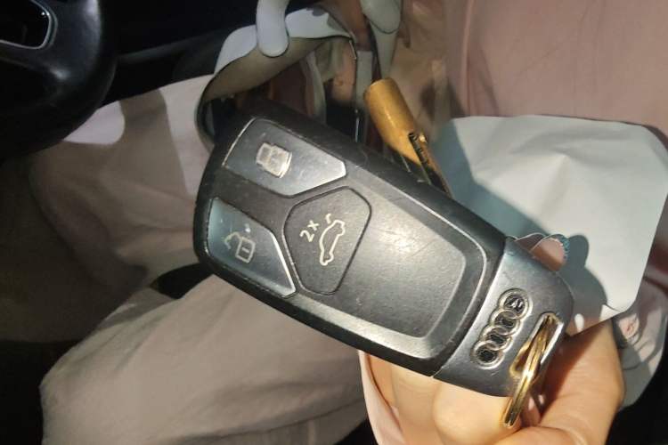 Used Audi A5 2019 Sportback 40 TFSI Fashion Model Vehicle Key