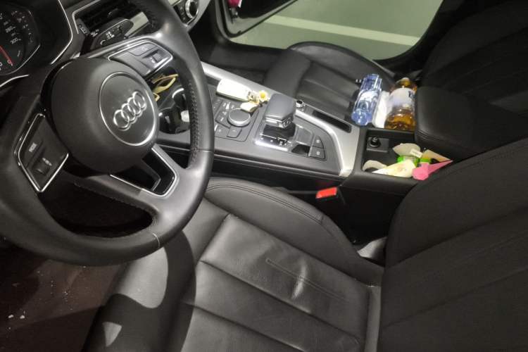 Used Audi A5 2019 Sportback 40 TFSI Fashion Model Vehicle Key