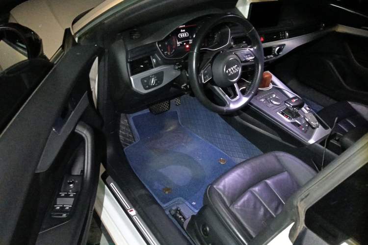 Used Audi A5 2019 Sportback 40 TFSI Fashion Model Driver Seat