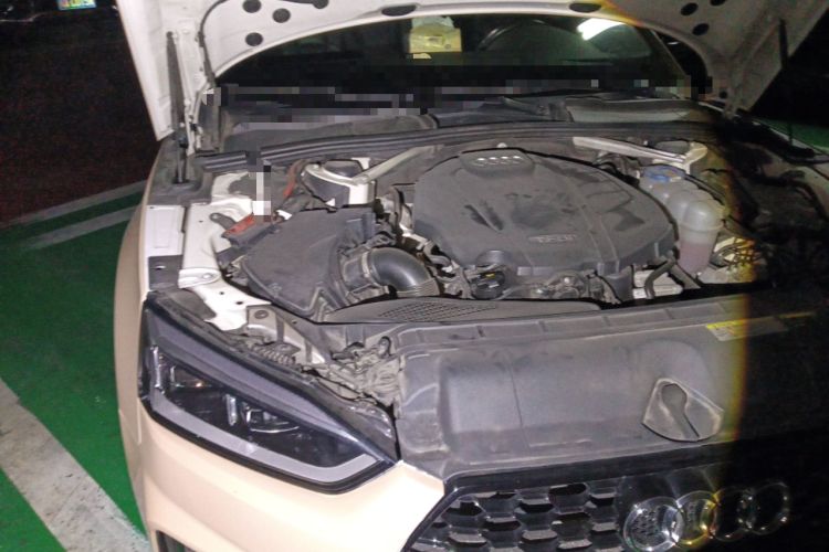 Used Audi A5 2019 Sportback 40 TFSI Fashion Model Engine Bay Right