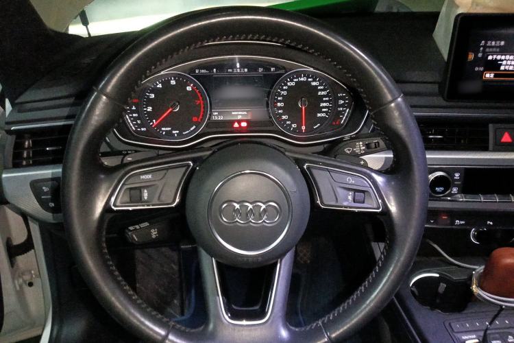 Used Audi A5 2019 Sportback 40 TFSI Fashion Model Steering Wheel