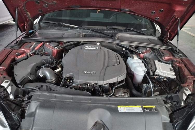 Used Audi A5 2020 Cabriolet 40 TFSI Fashion Edition China VI Emission Standard Engine Bay