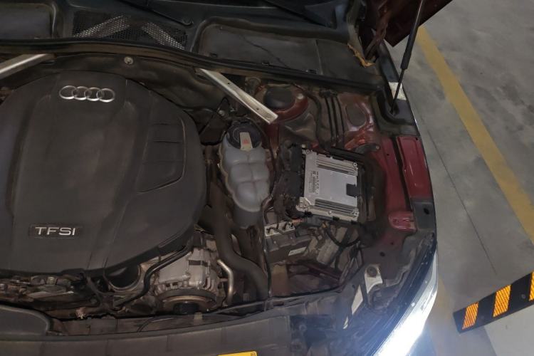 Used Audi A5 2020 Coupe 40 TFSI Fashion Edition China VI Emission Standard Engine Bay Left