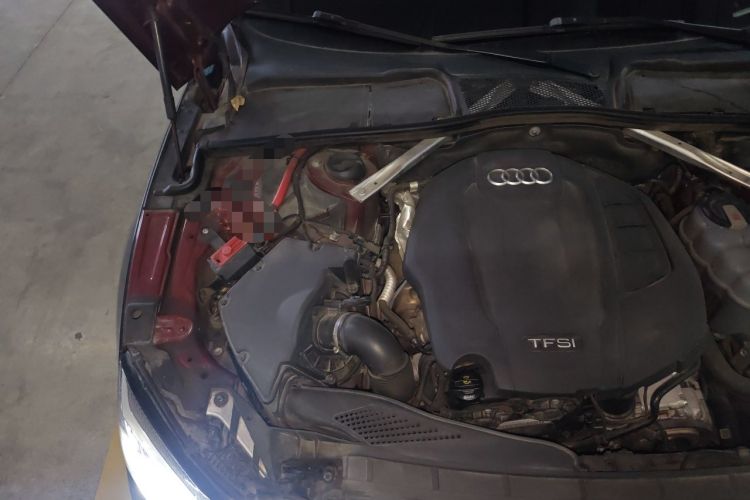 Used Audi A5 2020 Coupe 40 TFSI Fashion Edition China VI Emission Standard Engine Bay Right
