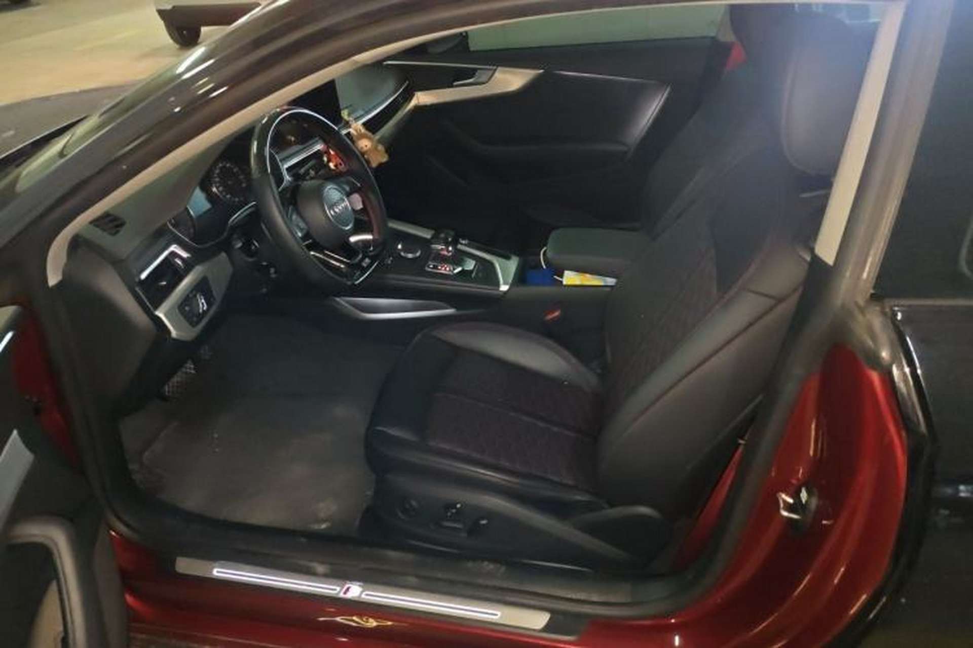 Used Audi A5 2020 Coupe 40 TFSI Fashion Edition China VI Emission Standard Left Front Seat