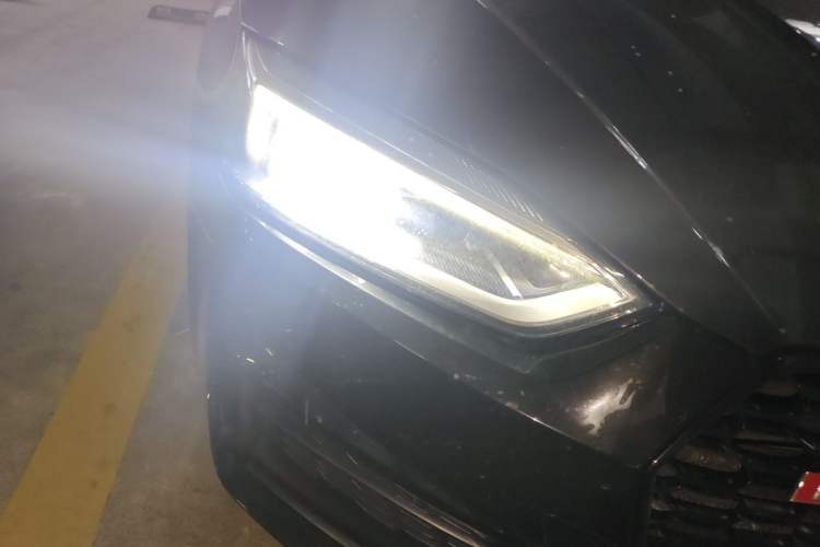 Used Audi A5 2020 Coupe 40 TFSI Fashion Edition China VI Emission Standard Right Front Headlight
