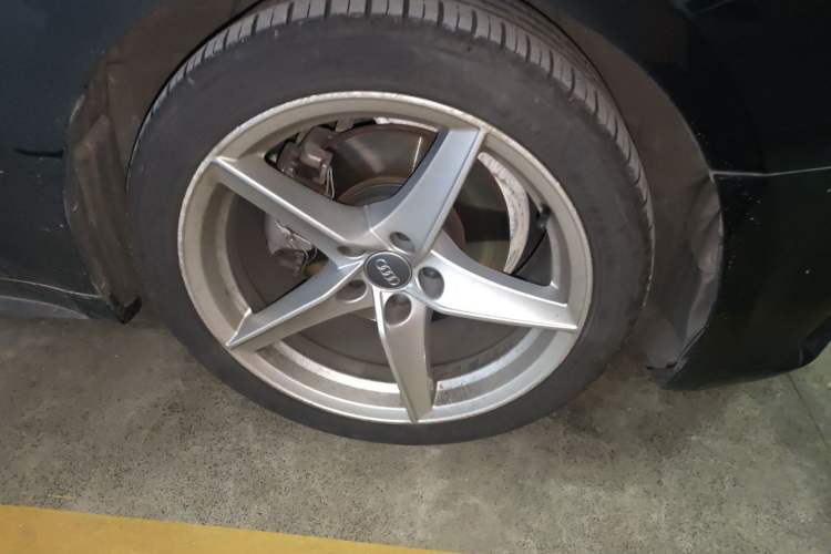 Used Audi A5 2020 Coupe 40 TFSI Fashion Edition China VI Emission Standard Right Front Wheel Hub