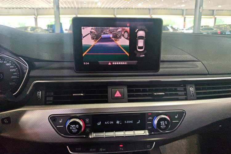 Used Audi A5 2020 Coupe 40 TFSI Fashion Edition China VI Emission Standard Audio And AC Panel
