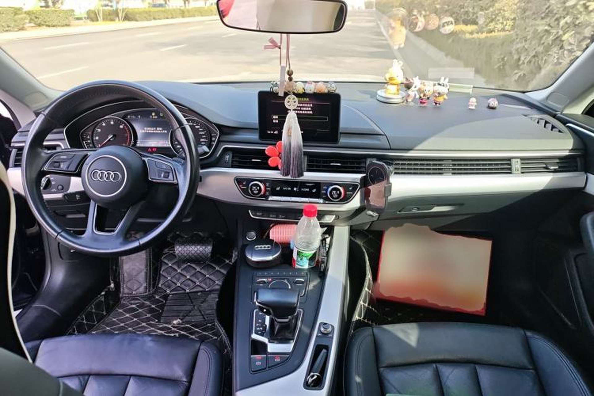 Used Audi A5 2020 Coupe 40 TFSI Fashion Edition China VI Emission Standard Center Console