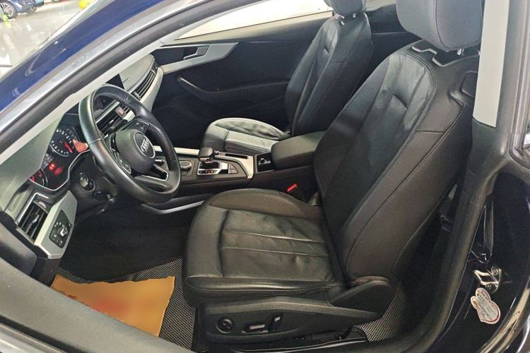 Used Audi A5 2020 Coupe 40 TFSI Fashion Edition China VI Emission Standard Left Front Seat
