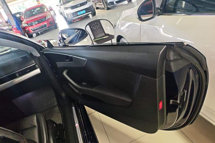Used Audi A5 2020 Coupe 40 TFSI Fashion Edition China VI Emission Standard Right Front Door Interior