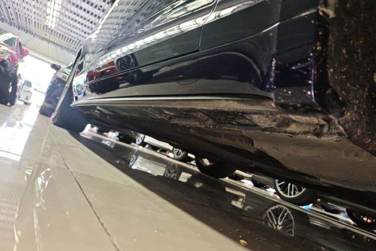 Used Audi A5 2020 Coupe 40 TFSI Fashion Edition China VI Emission Standard Right Side Sill