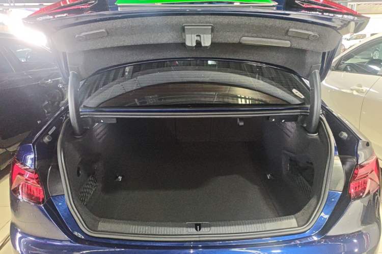 Used Audi A5 2020 Coupe 40 TFSI Fashion Edition China VI Emission Standard Trunk