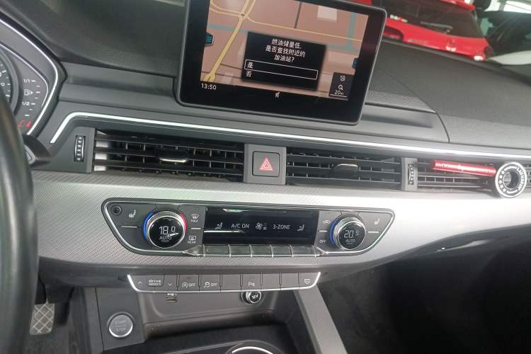 Used Audi A5 2020 Coupe 40 TFSI Fashion Edition China VI Emission Standard Audio And AC Panel