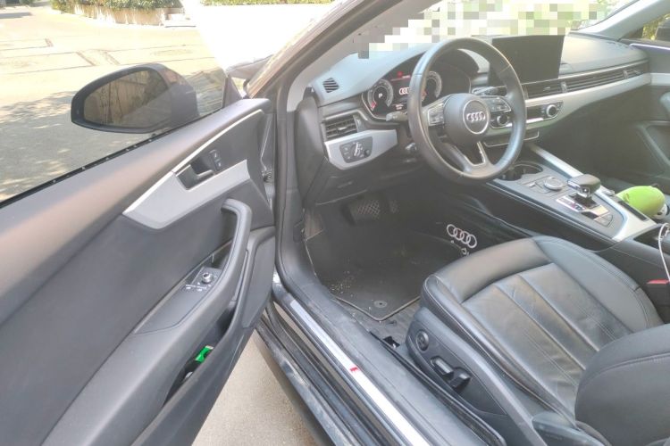 Used Audi A5 2020 Coupe 40 TFSI Fashion Edition China VI Emission Standard Driver Seat
