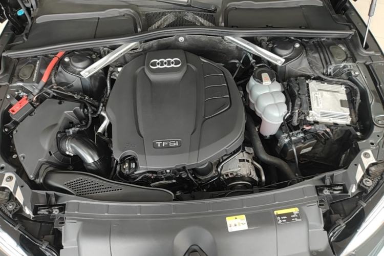 Used Audi A5 2020 Coupe 40 TFSI Fashion Edition China VI Emission Standard Engine Bay