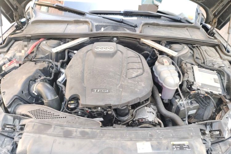 Used Audi A5 2020 Coupe 40 TFSI Fashion Edition China VI Emission Standard Engine Bay