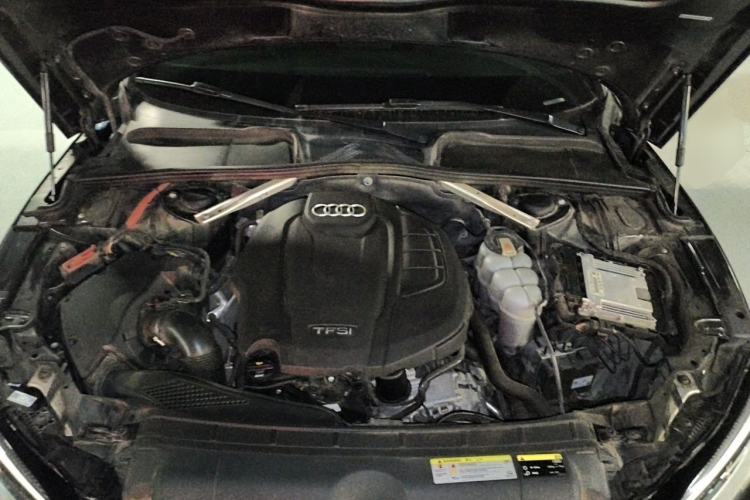Used Audi A5 2020 Coupe 40 TFSI Fashion Edition China VI Emission Standard Engine Bay