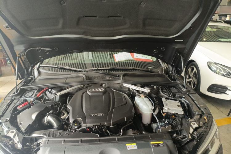Used Audi A5 2020 Coupe 40 TFSI Fashion Edition China VI Emission Standard Engine Bay