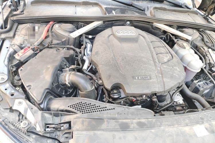 Used Audi A5 2020 Coupe 40 TFSI Fashion Edition China VI Emission Standard Engine Bay Right