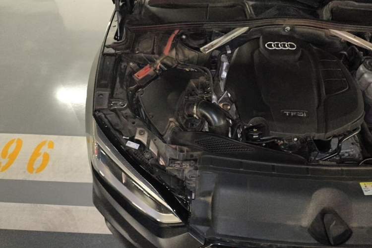 Used Audi A5 2020 Coupe 40 TFSI Fashion Edition China VI Emission Standard Engine Bay Right