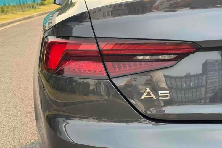 Used Audi A5 2020 Coupe 40 TFSI Fashion Edition China VI Emission Standard Exterior 9