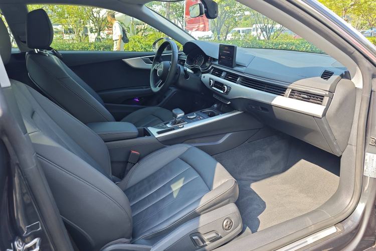 Used Audi A5 2020 Coupe 40 TFSI Fashion Edition China VI Emission Standard Interior 4