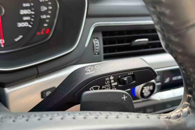 Used Audi A5 2020 Coupe 40 TFSI Fashion Edition China VI Emission Standard Interior 9