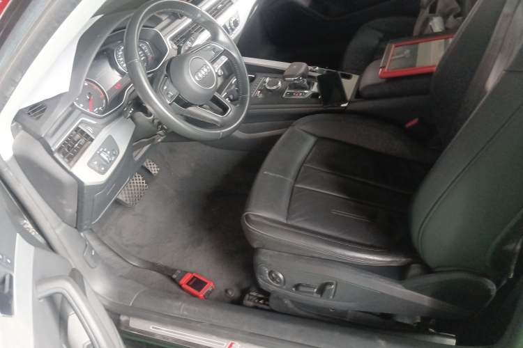 Used Audi A5 2020 Coupe 40 TFSI Fashion Edition China VI Emission Standard Left Front Seat