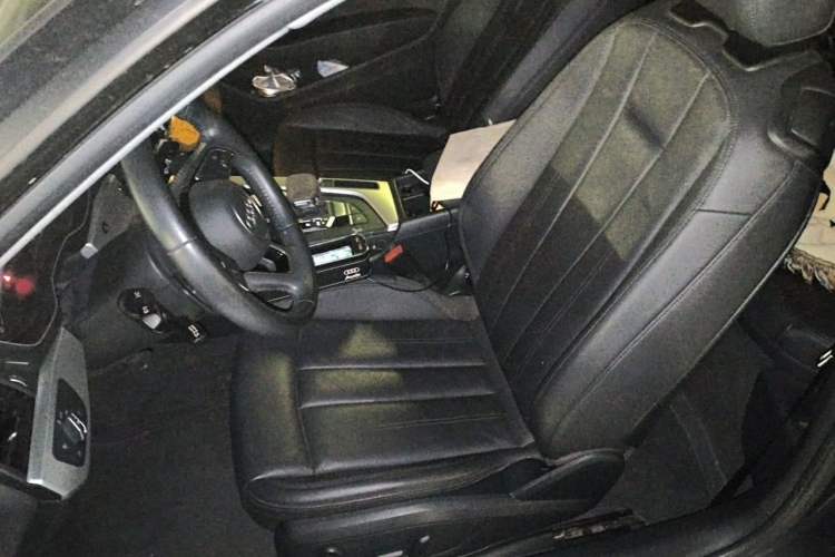 Used Audi A5 2020 Coupe 40 TFSI Fashion Edition China VI Emission Standard Left Front Seat