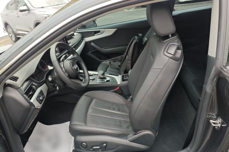 Used Audi A5 2020 Coupe 40 TFSI Fashion Edition China VI Emission Standard Left Front Seat