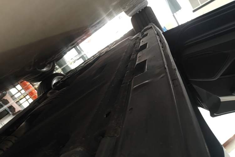 Used Audi A5 2020 Coupe 40 TFSI Fashion Edition China VI Emission Standard Left Side Sill