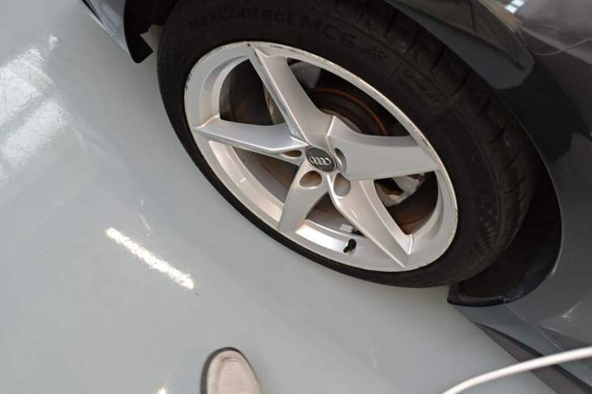 Used Audi A5 2020 Coupe 40 TFSI Fashion Edition China VI Emission Standard Right Rear Wheel Hub