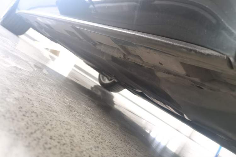 Used Audi A5 2020 Coupe 40 TFSI Fashion Edition China VI Emission Standard Right Side Sill