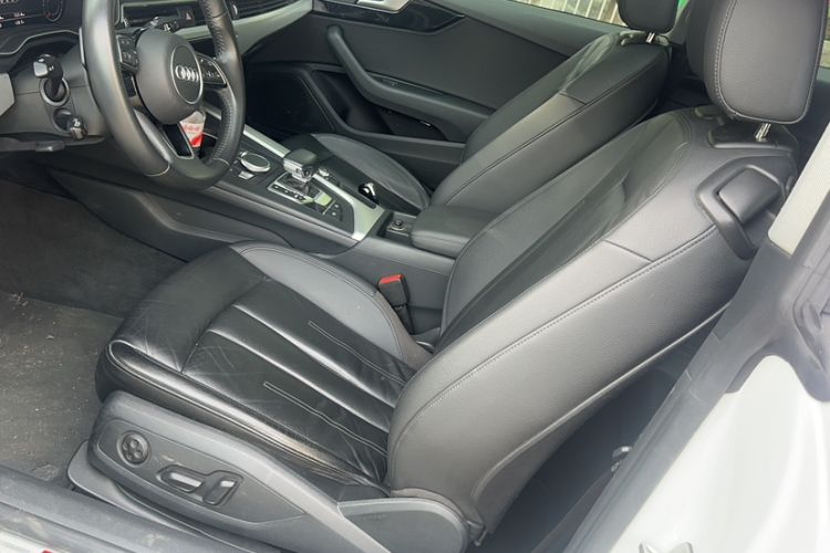 Used Audi A5 2020 Coupe 40 TFSI Fashion Edition China VI Emission Standard Interior 2
